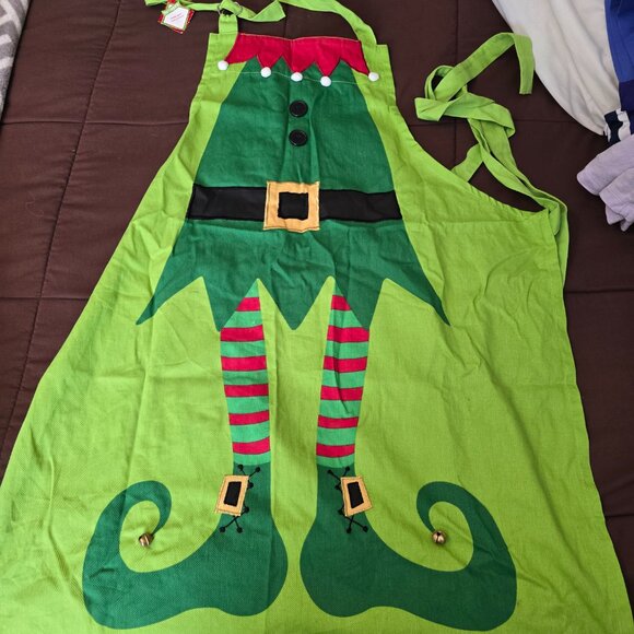 NEW NWT Pier One Holiday Christmas Green Elf Cooking Baking Apron Sparkles! Bell - Picture 2 of 11